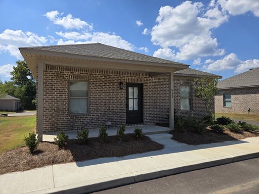 New 2BD Cottages at Lamar Landing! – photo 1