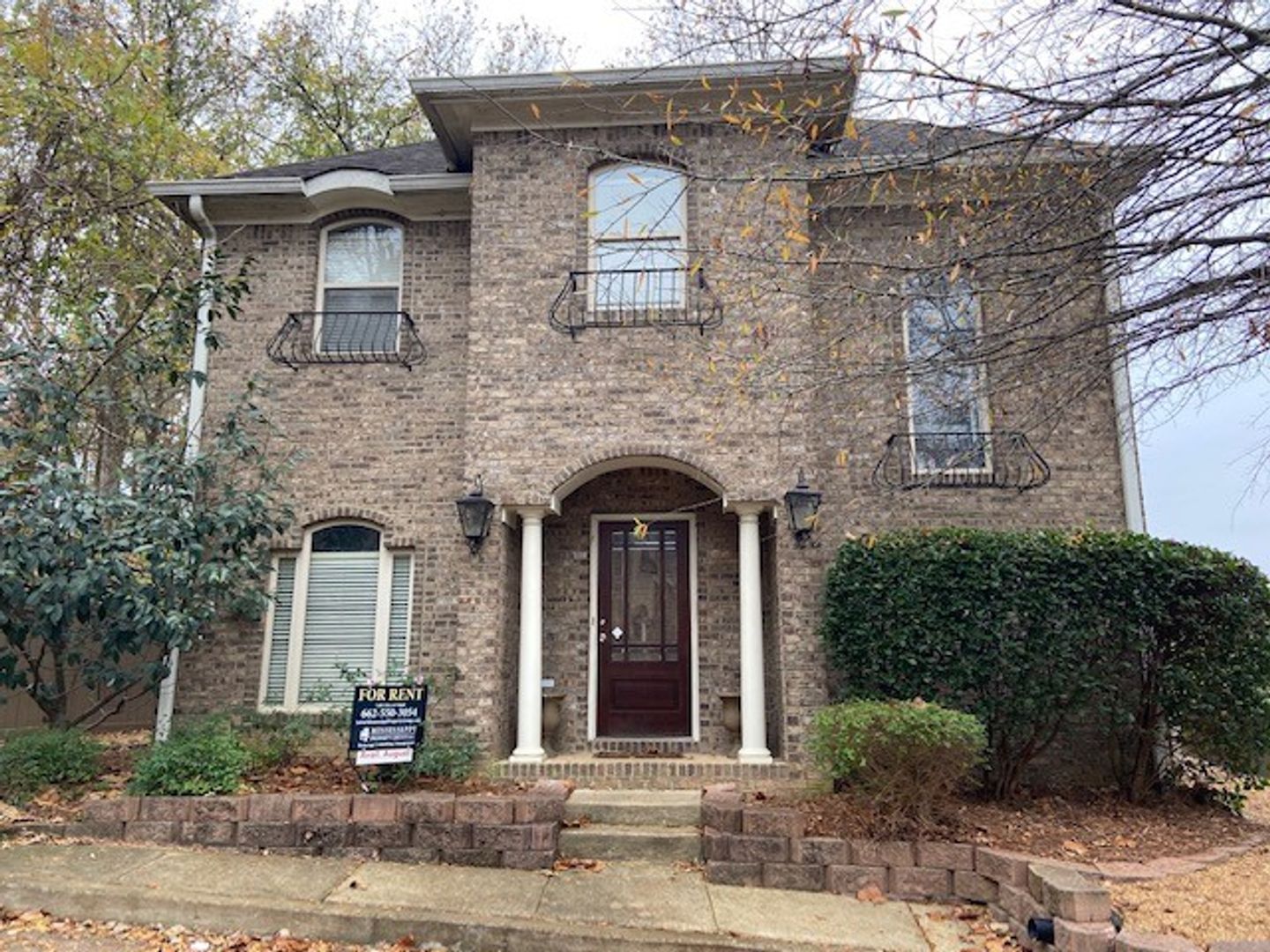 Oxford House: 118 Falls Grove Drive