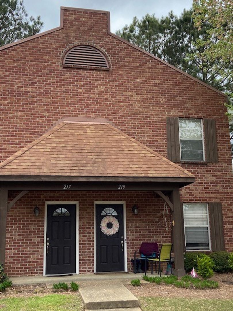 Oxford House: 219 Edinburgh Way