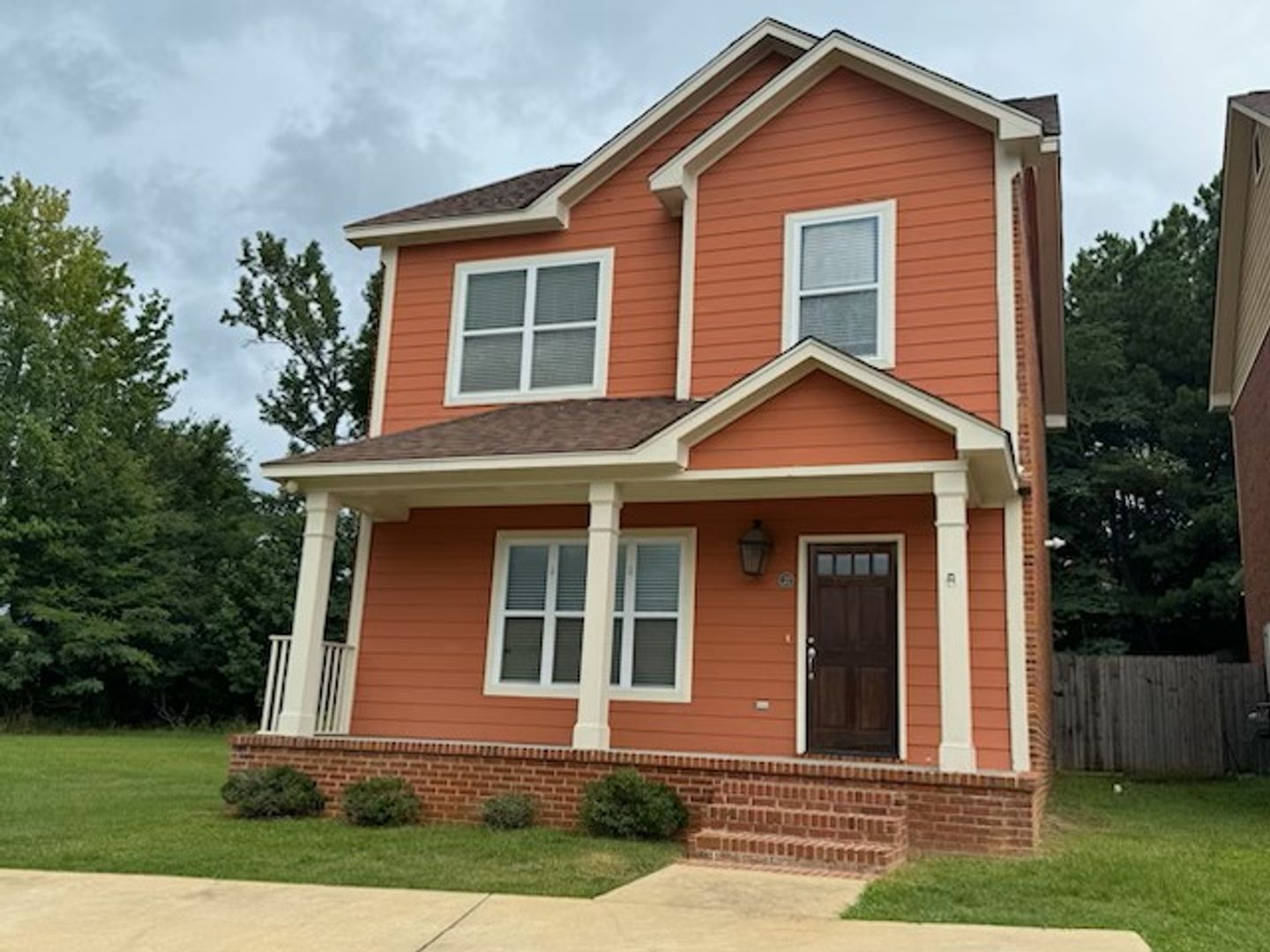 Oxford House: 22 Aspen Loop