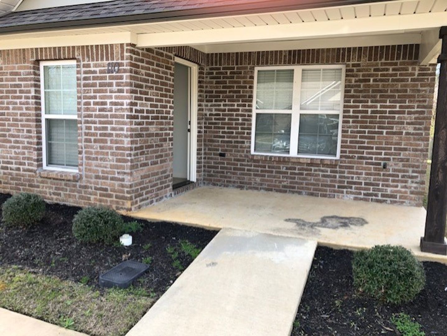 Mooreville House: 3765 Hwy 178