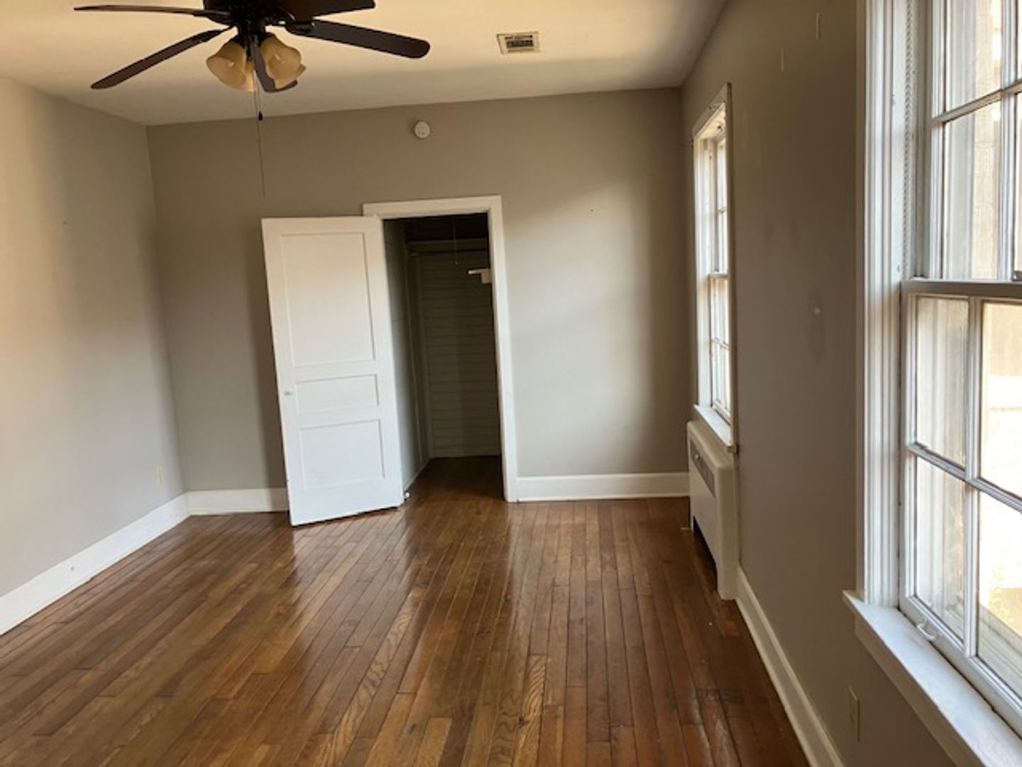 Tupelo House: 634 W Main St Apt 8