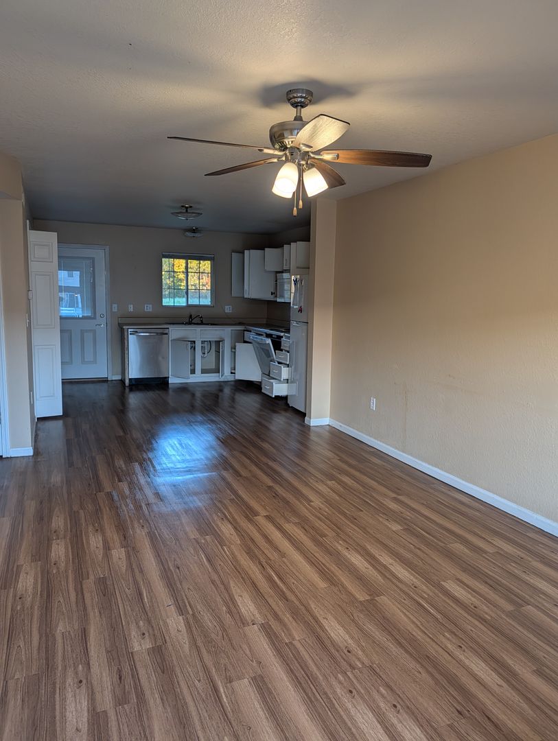 Branson West Apartment: 188 Estate Lane