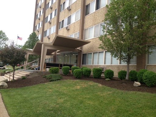 Diplomat Apartments Studio Apartment OPEN at 205 19th St Canton – photo 1