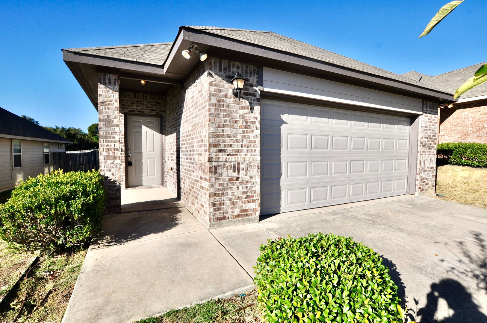 Weatherford Apartment: Properties