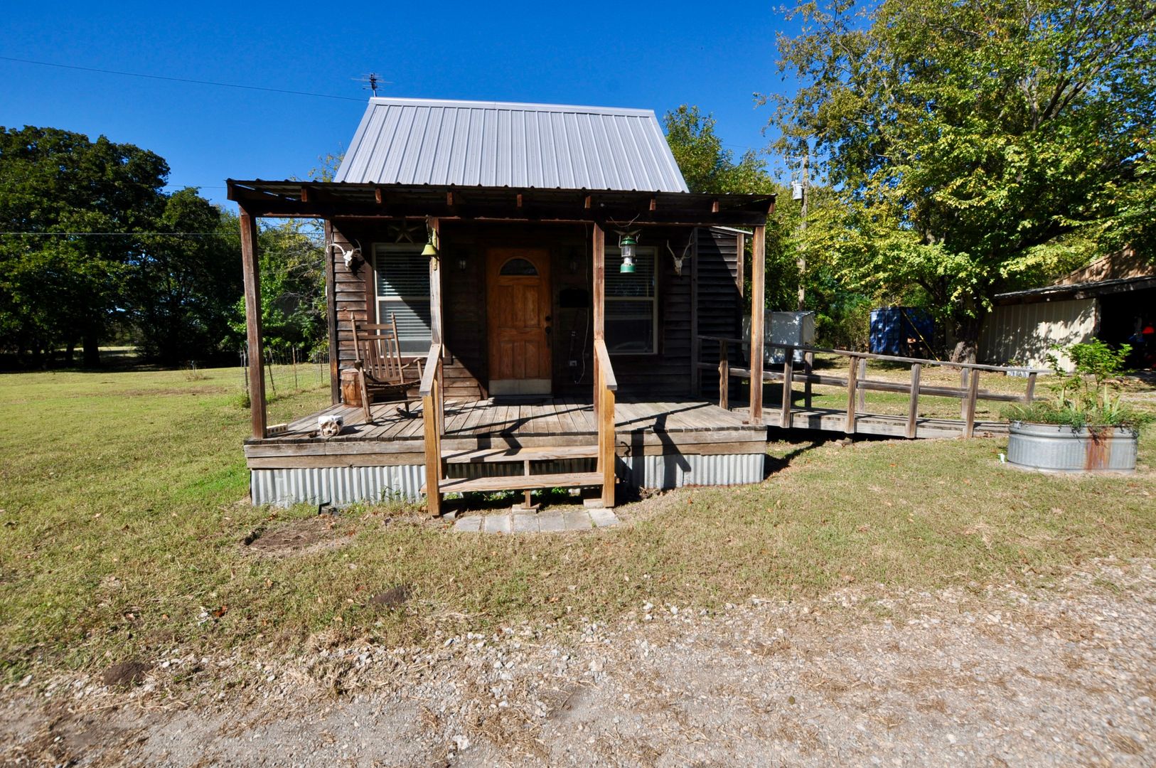 Weatherford House: 1800 Newport Rd