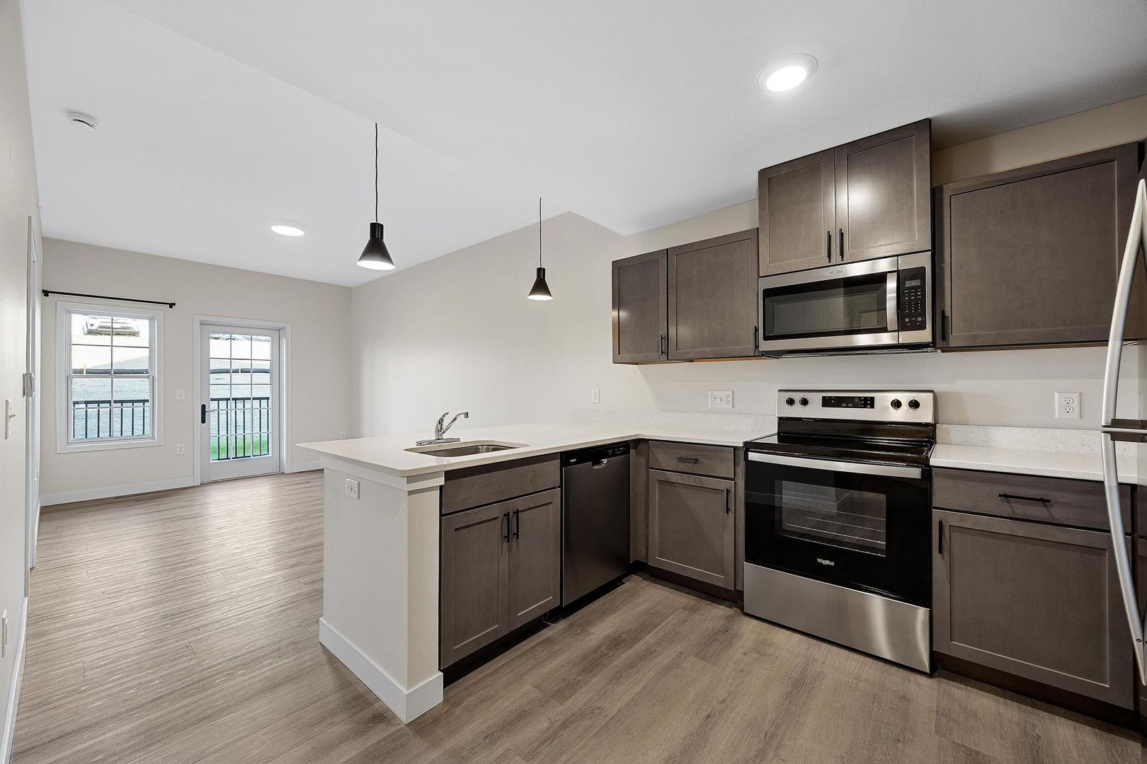 Center Point Apartment: 700 Mustang Lane