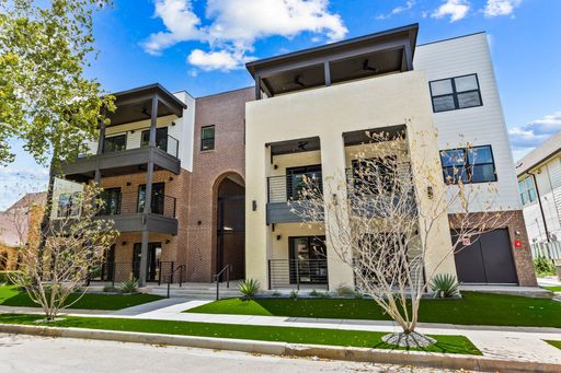 * MOVE IN SUMMER 2028 * 3 Bedrooms 3 Bath Luxury 1 Block Walk to TCU Campus – photo 1