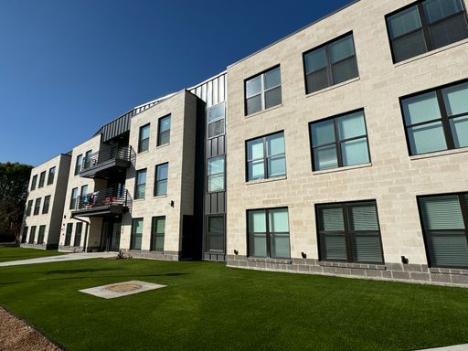 ** MOVE In Summer 2028** 5 bedroom 5 bath Very Short Walk to TCU campus – photo 1