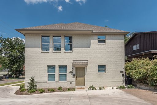 * MOVE IN SUMMER 2028 * 5 Bed 3 Bath Walking Distance to TCU Campus – photo 1