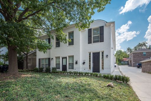 *** MOVE IN 2027 $5500 1st yr * $6000 2nd yr *** 5 Bed 3 Bath Short Walk to TCU Campus – photo 1