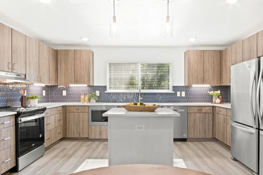** MOVE IN SUMMER 6/28/2028 ** 4 Bedroom 4.5 Bathroom Very Short walk to TCU campus – photo 1