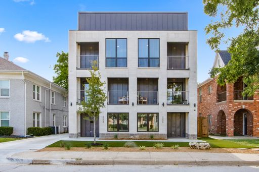 ** MOVE IN SUMMER 6/28/2028 ** 4 Bedroom 4.5 Bathroom Very Short walk to TCU campus – photo 1