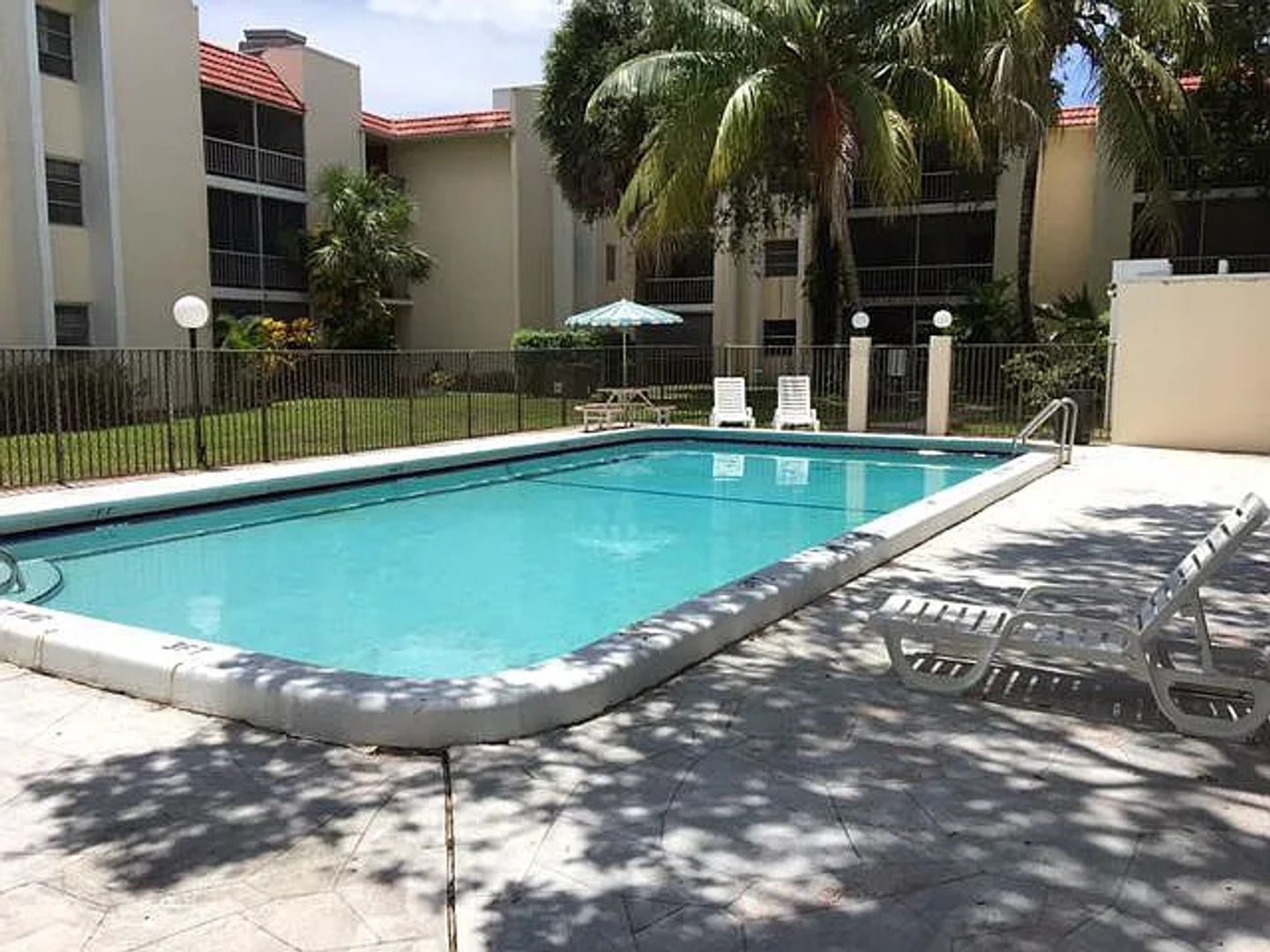 Boca Raton Apartment: 616-640 NW 13th St.