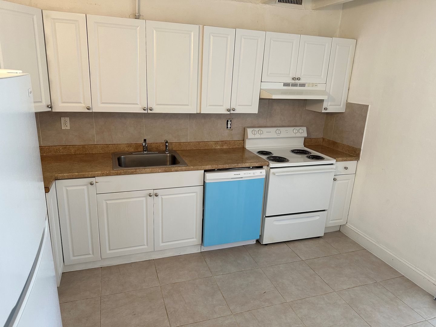 Boca Raton Apartment: 330 NW 20th St