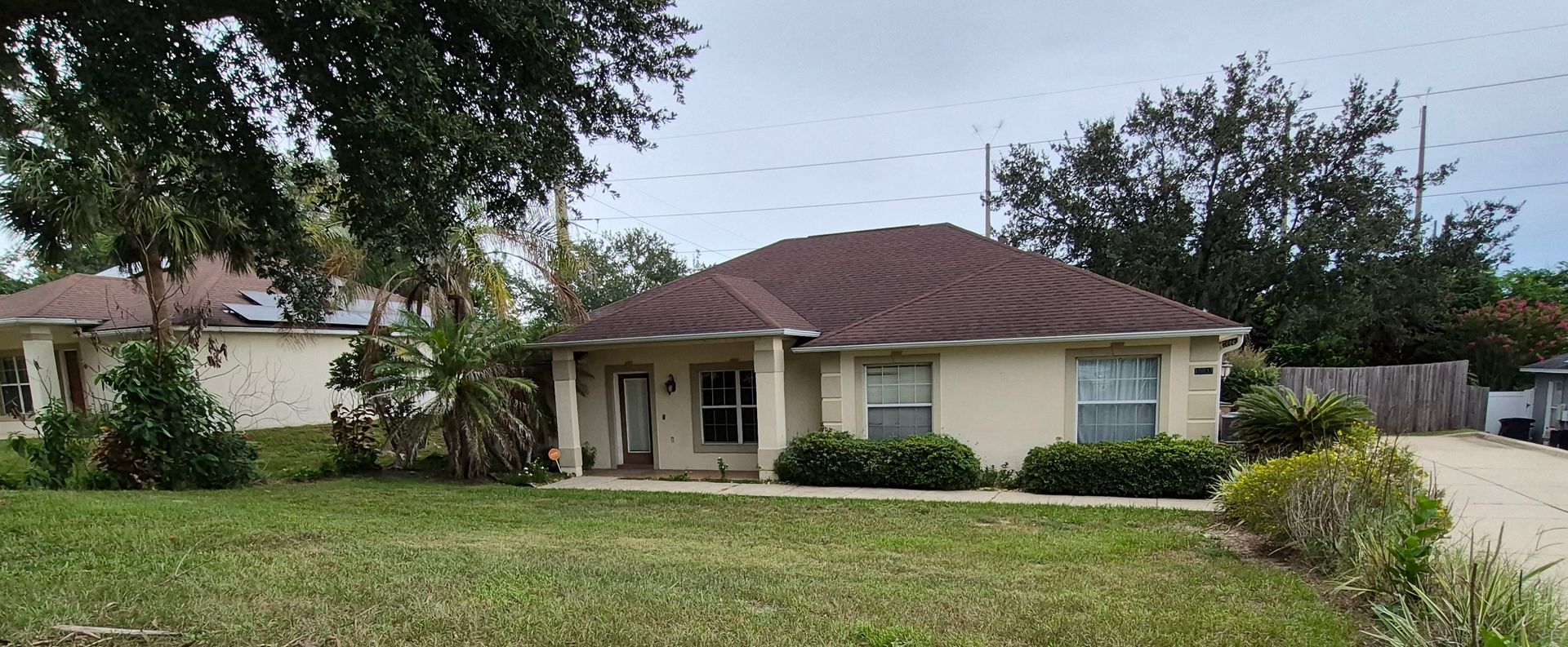 Clermont House: 10037 CRENSHAW CIR