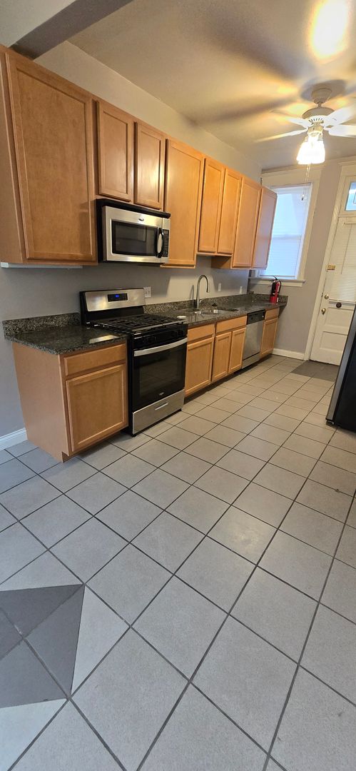 St. Louis Condo: 4953 McPherson Ave