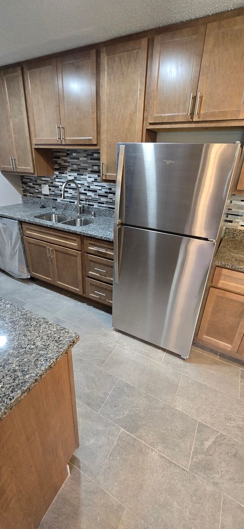 Olivette Condo: 9882 Greenery Ct