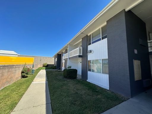 NO LEASING FEE + $300 OFF FIRST MONTH'S RENT! 1 bedroom 1 bath West Valley Unit - By the District available!
