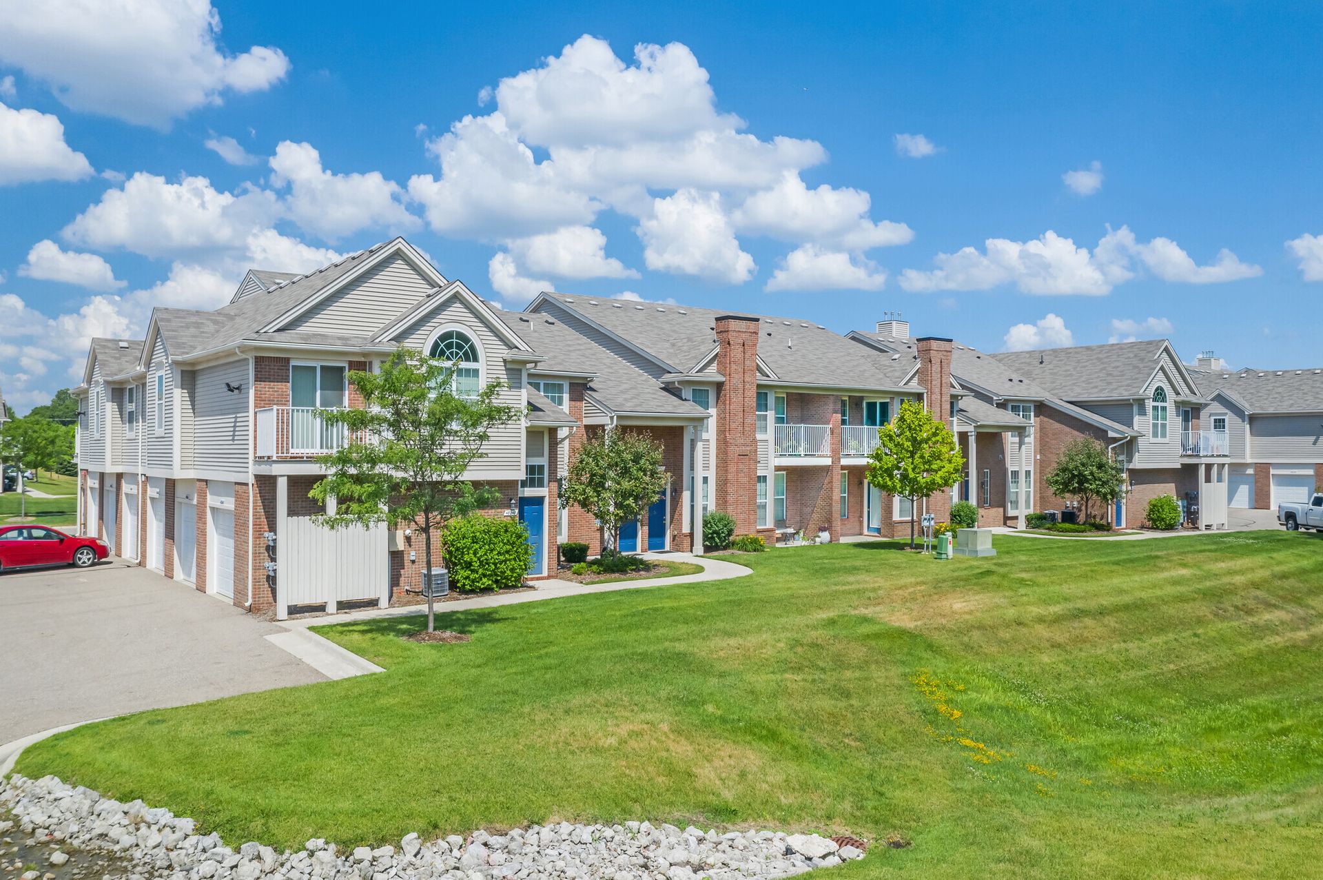 Shelby Township Apartment: 2427 Partridge Drive