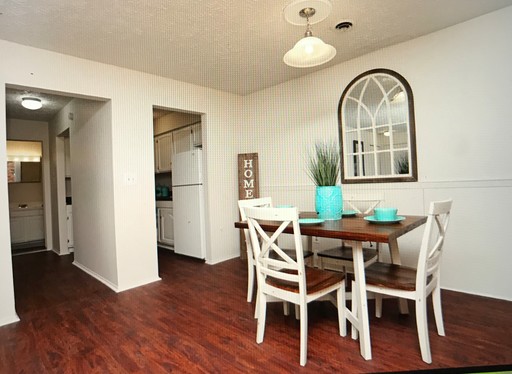 Large One Bedroom Apartment - waitlist