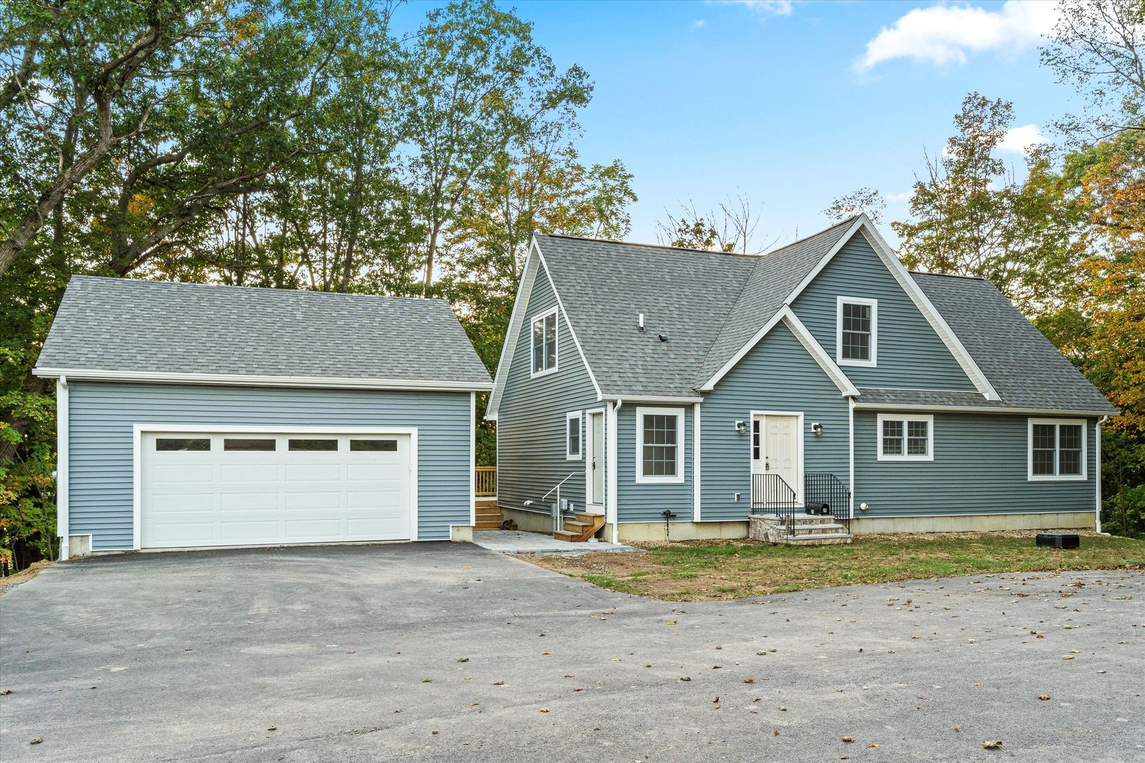 Laconia House: 24 Madison Street