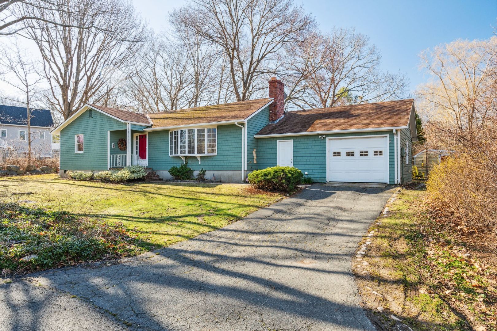 Gloucester House: 17 Hillside Road