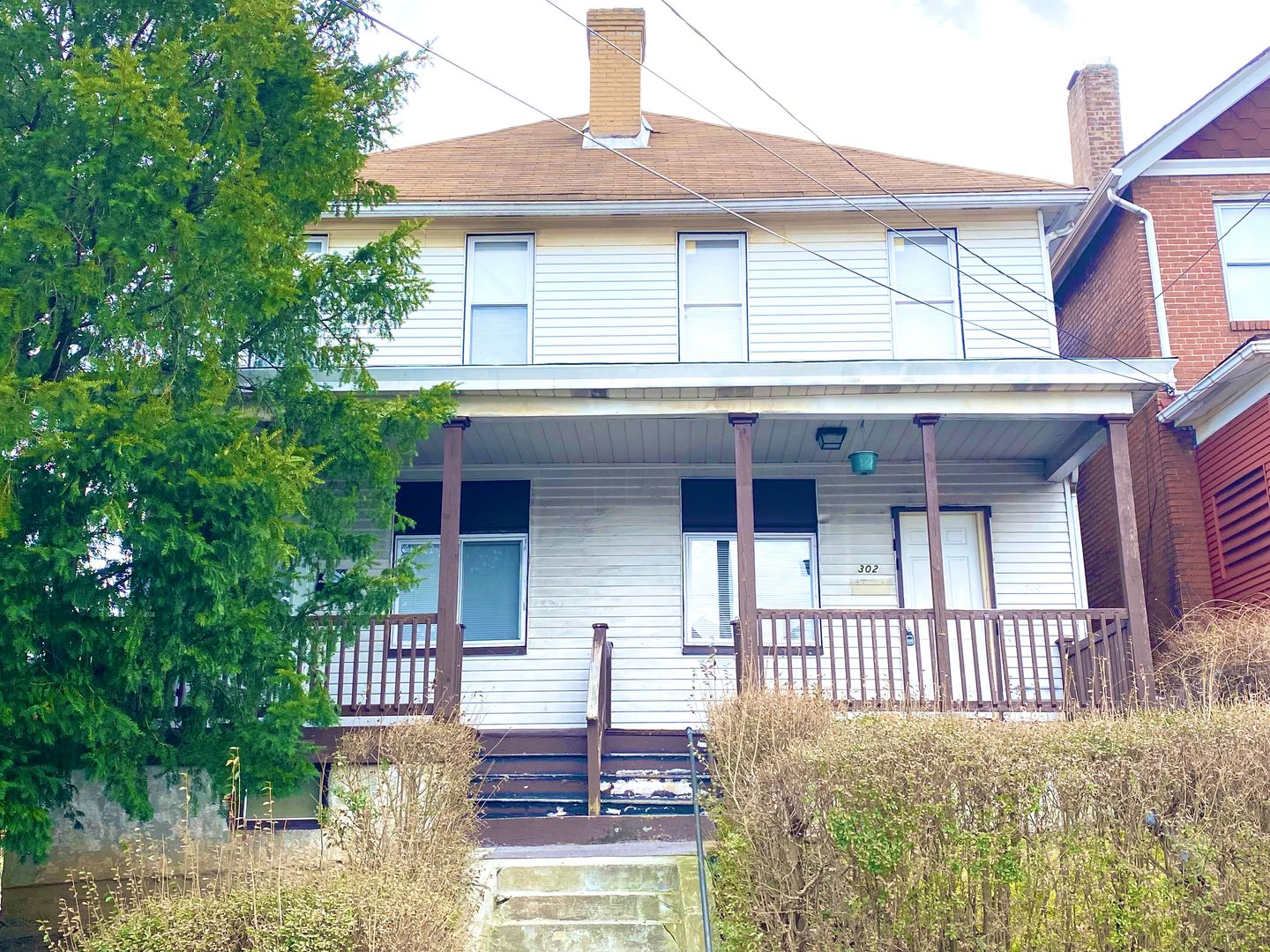 Homestead Apartment: 300 W 13th Ave
