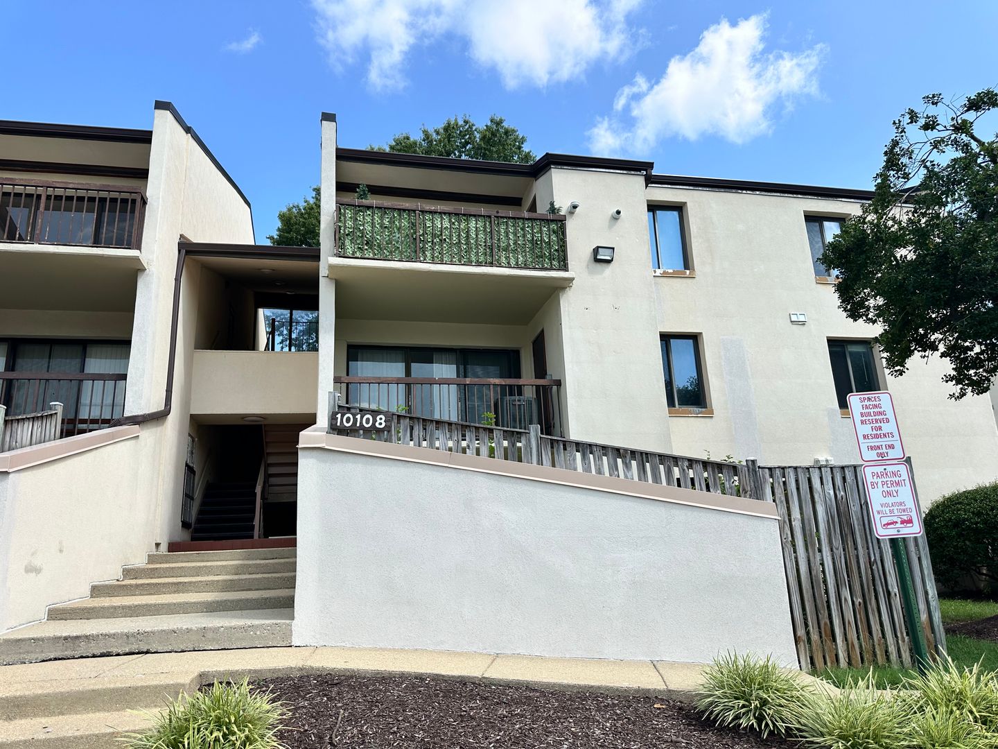 Upper Marlboro Condo: 10108 Campus Way S