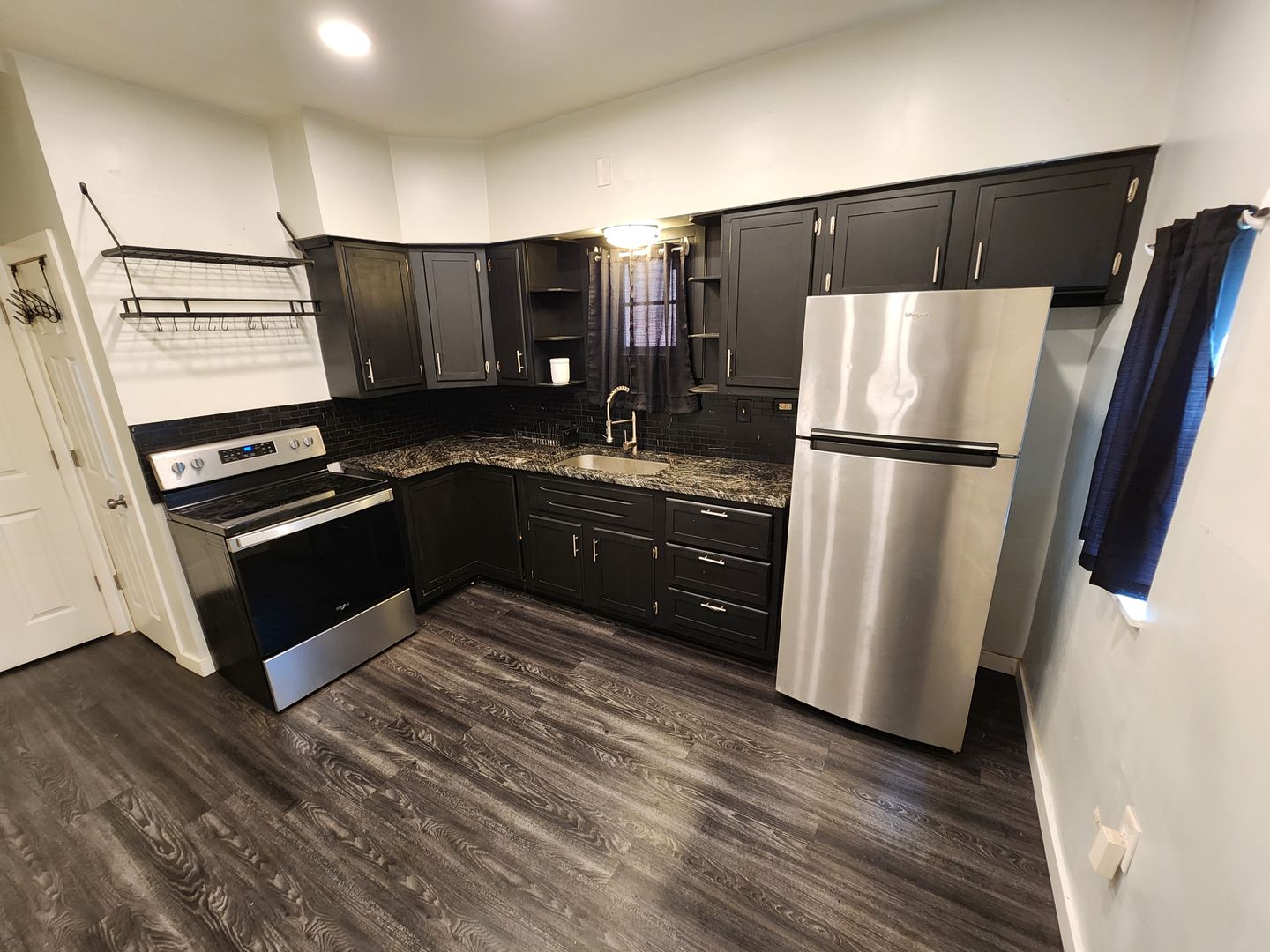 Dravosburg Apartment: 9 5th St