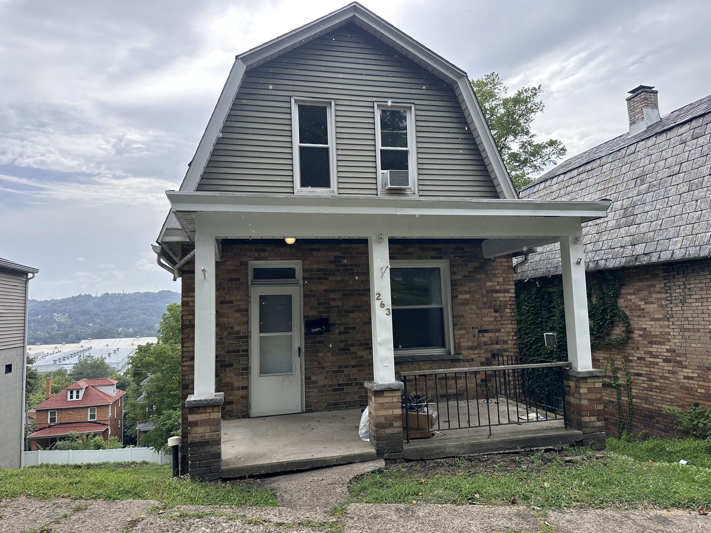 Ambridge House: 263 Glenwood Ave