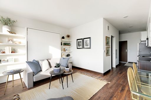 Welcome to Rym! Lease Now & Get Your First Month FREE! – photo 1