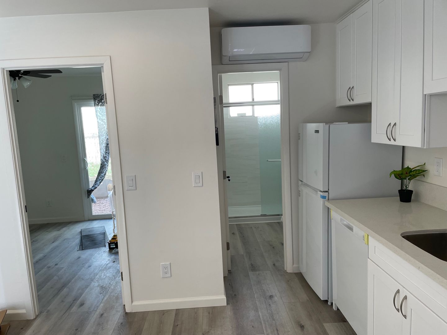 Ramona Apartment: 835-845 Main Street