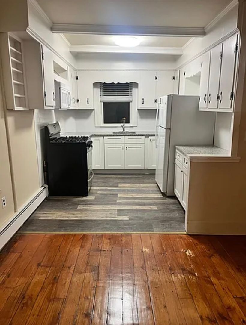Montclair Apartment: 217 Glenridge Ave