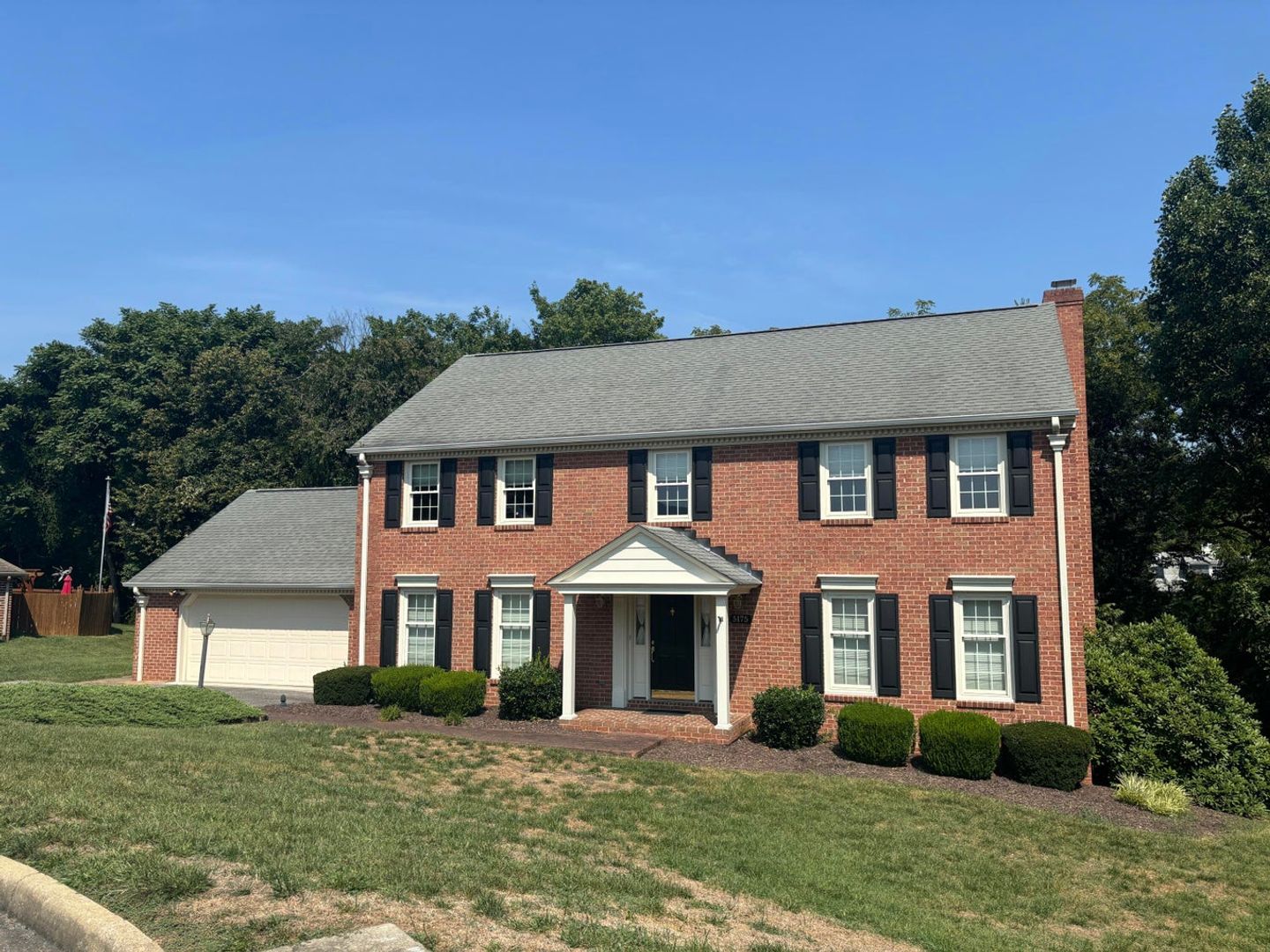 Roanoke House: 5175 Lakeland Drive