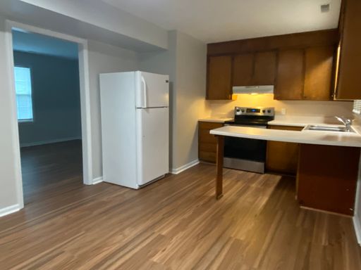 Spacious & Comfortable Two-Story Duplex – photo 1