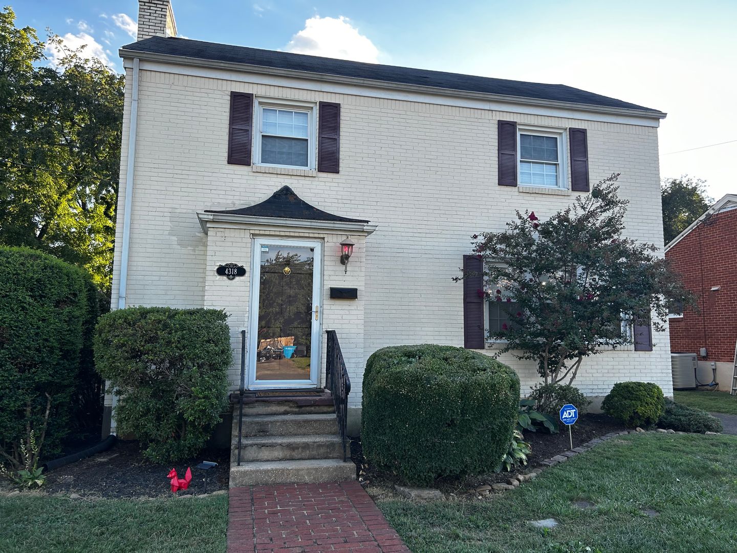 Roanoke House: 4318 Delray Street