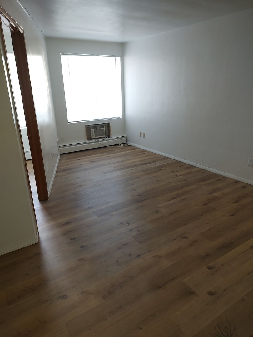 Kenosha Apartment: 1600 60th Street