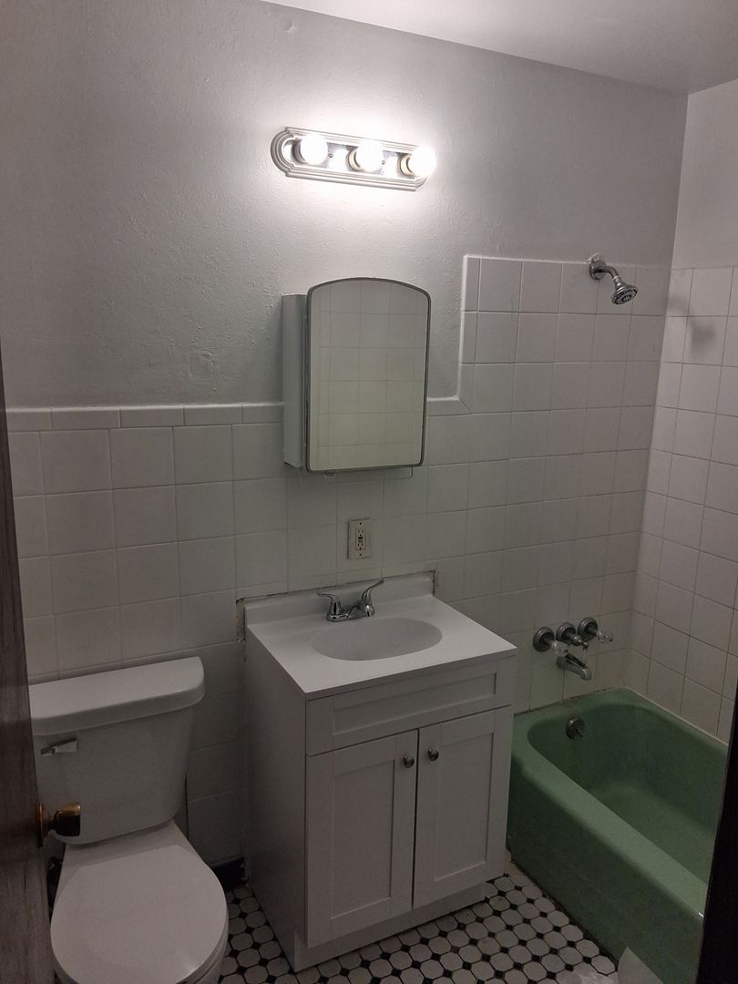 Kenosha Apartment: 4007 28th Ave