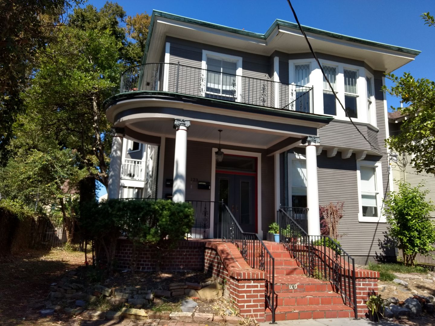 New Orleans Apartment: 121 N. St Patrick