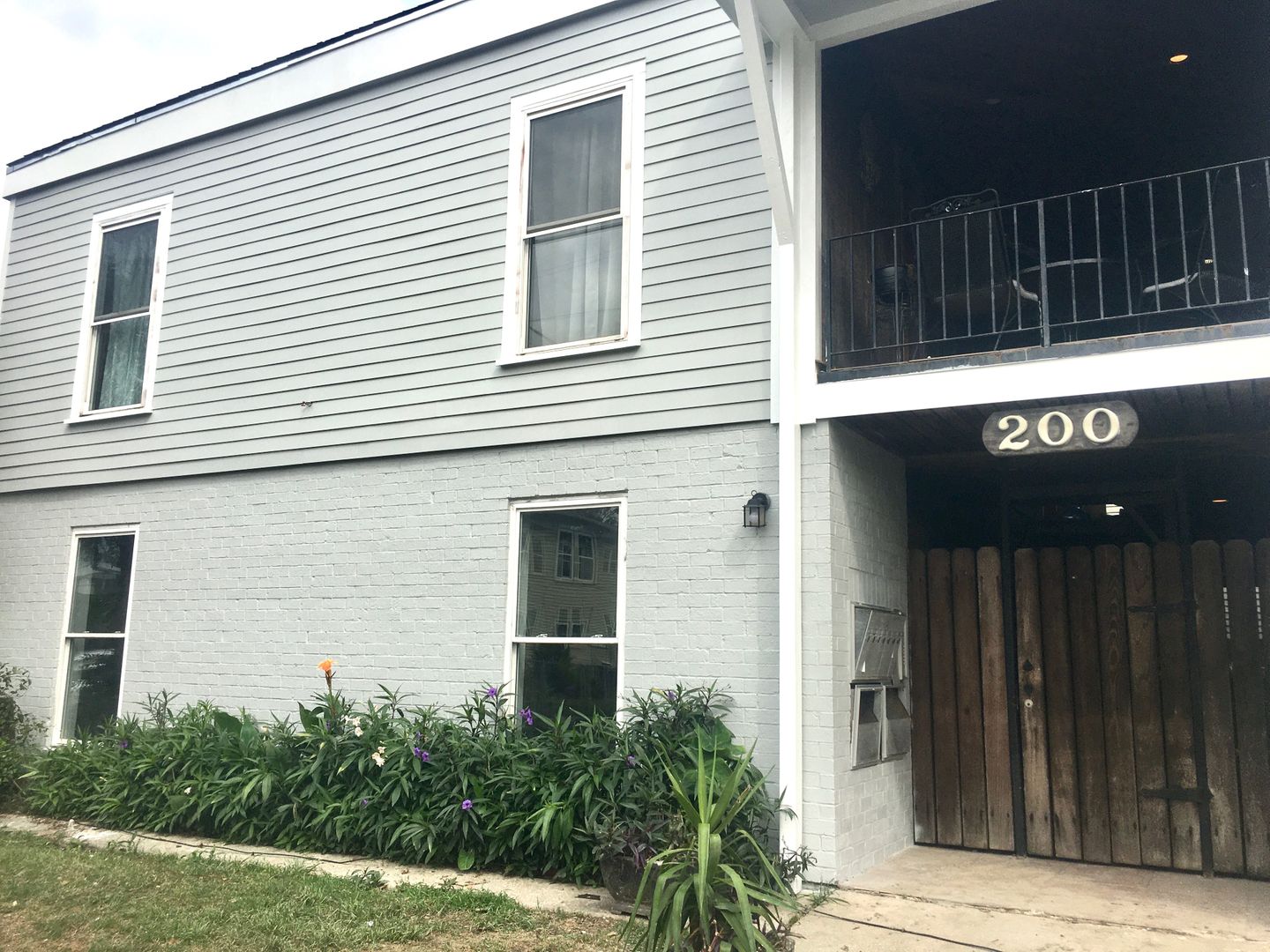 New Orleans Apartment: 200 N. Olympia St.