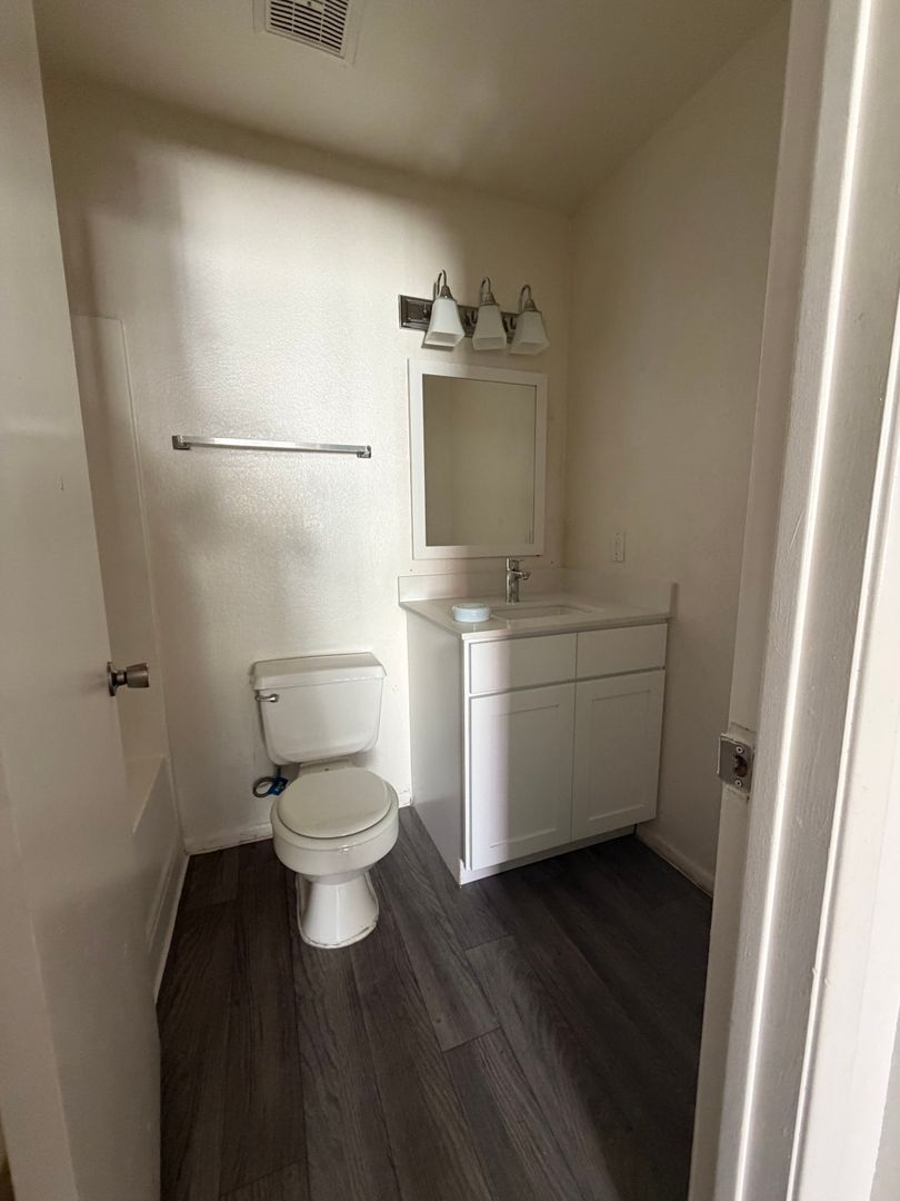 Phoenix Apartment: 5312 E. Taylor Street