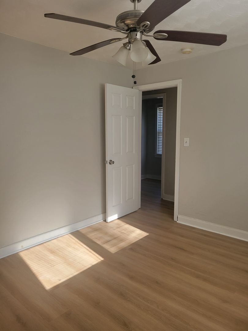 Norfolk Apartment: 2013 East Ocean View Ave