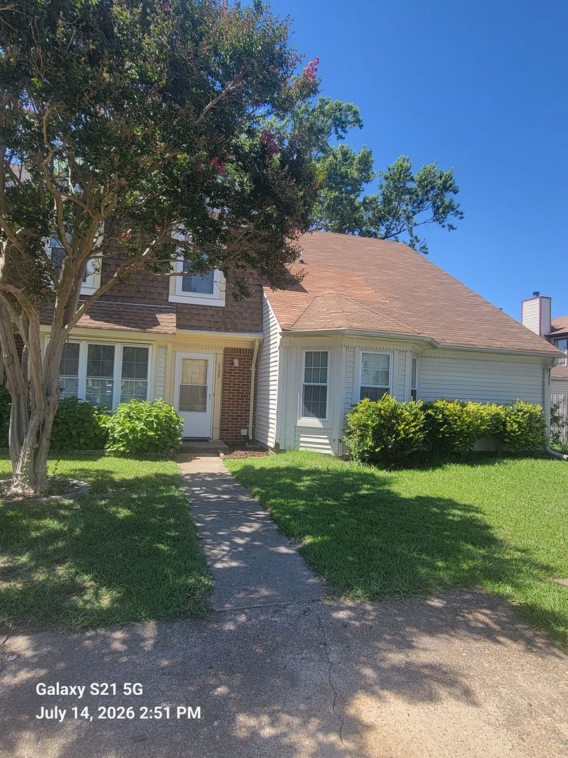 Virginia Beach House: Wen_709 Jared Ct
