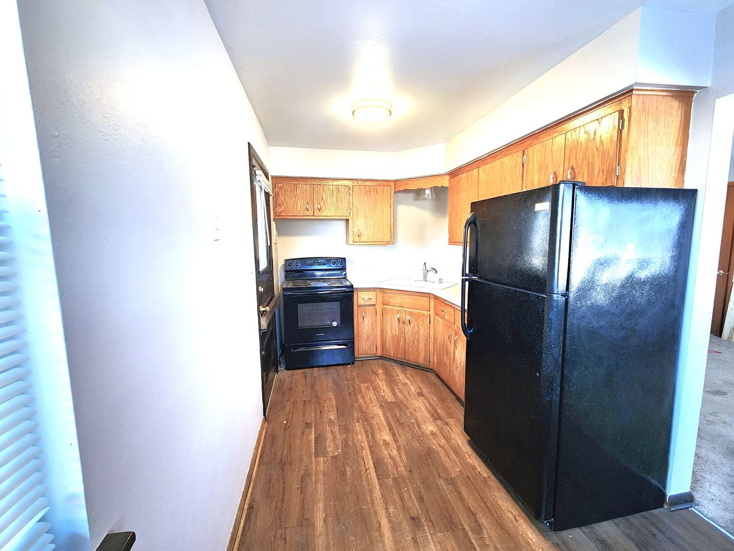 Milwaukee Apartment: 11027 W Hampton Ave