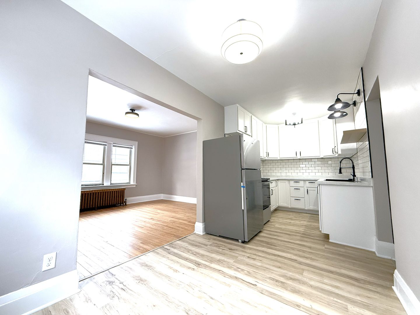 West Allis Apartment: 1532 S 64th Street