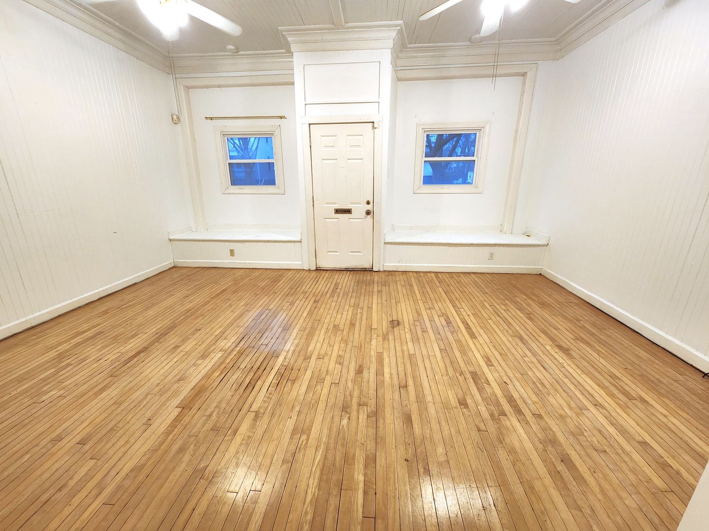 Milwaukee Apartment: 2772 N Bremen Street