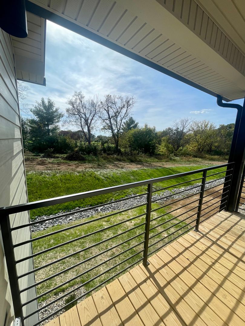 Georgetown Apartment: 105 Juniper Path