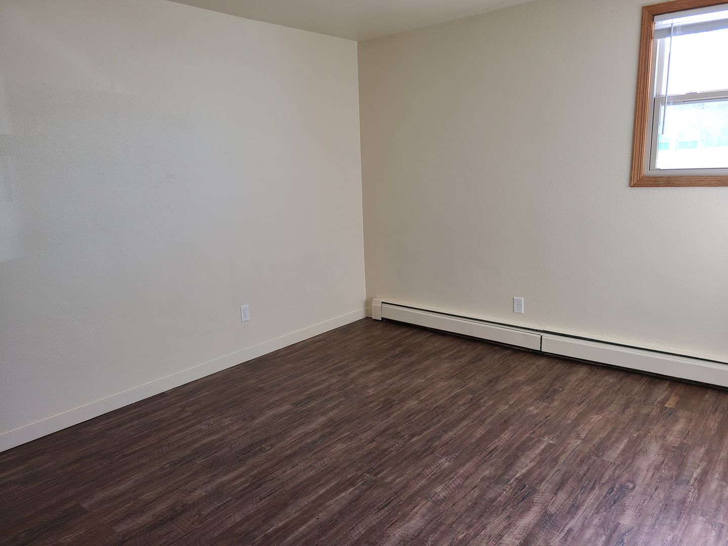 Rockville Apartment: 311 & 317 County Road 8