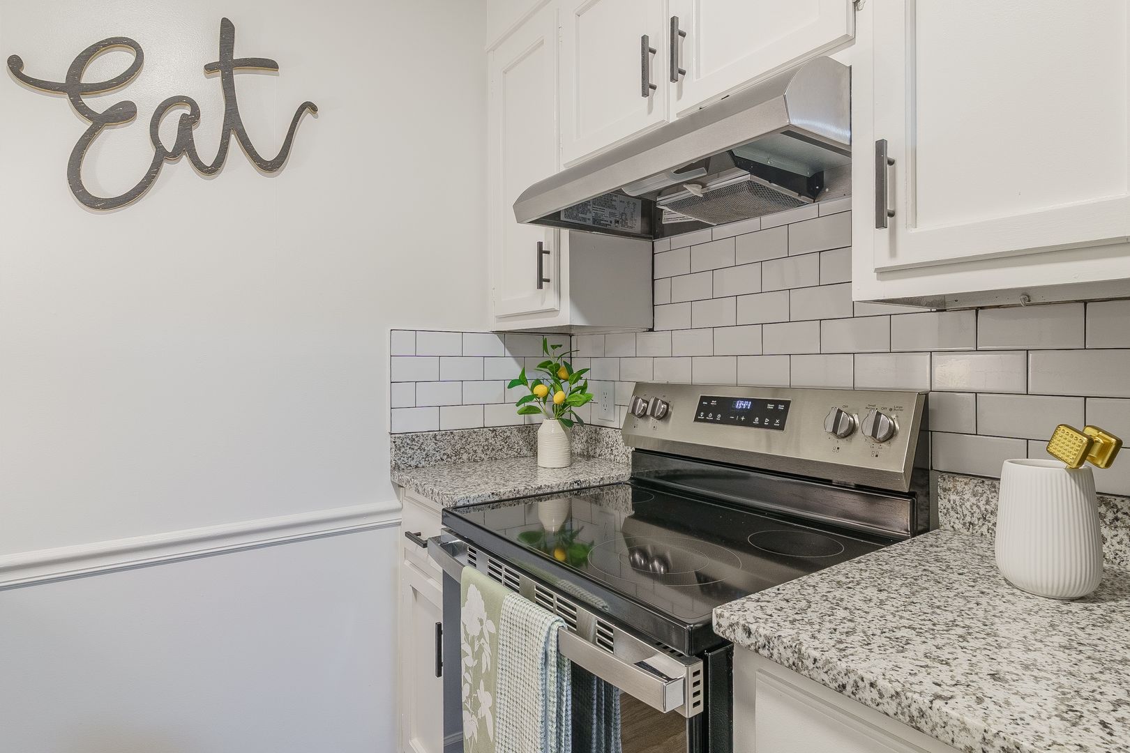 134 Northwood Drive – Newly Renovated Apartment 7 of 12